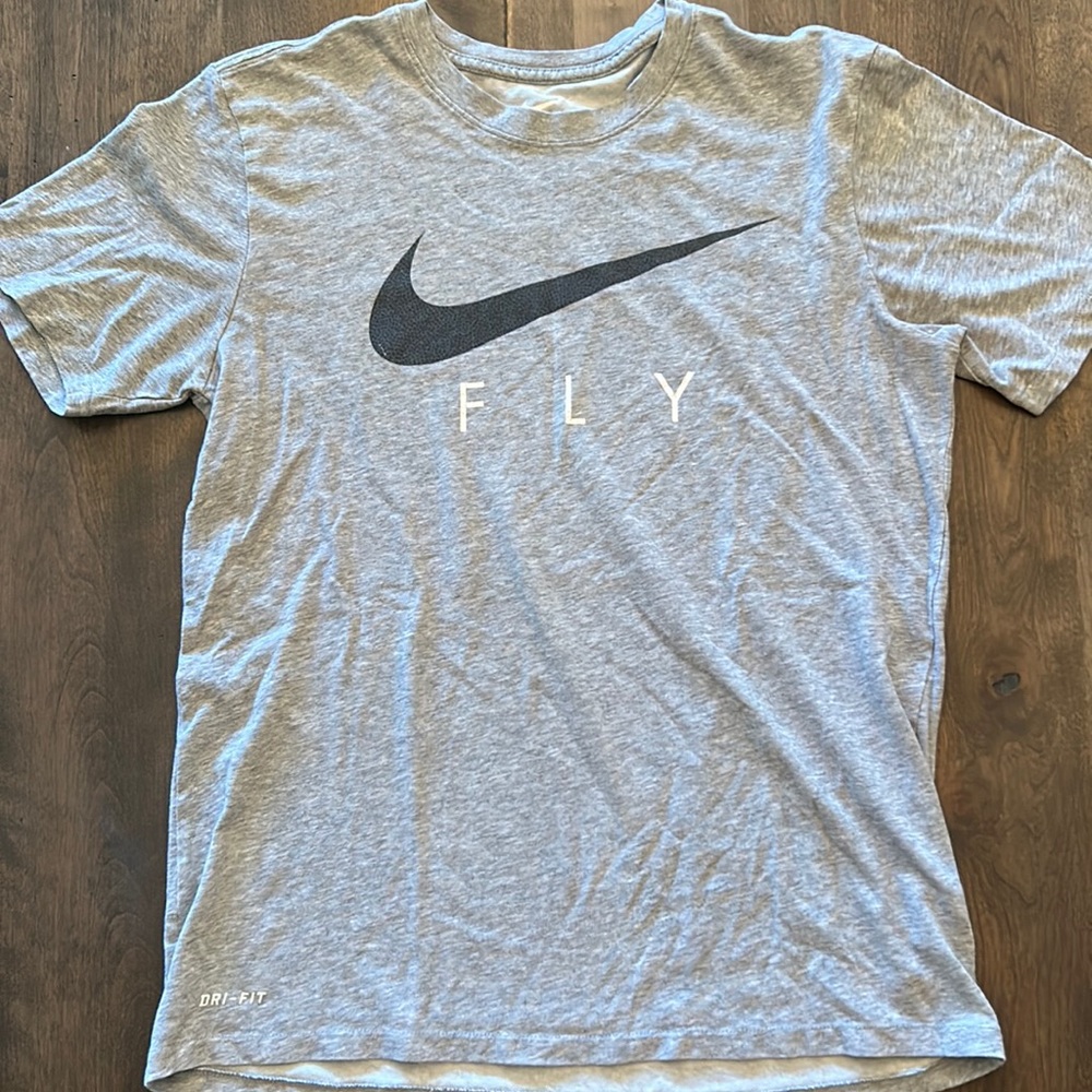 NIKE Dri-Fit gray swoosh women’s graphic t-shirt - Size Medium